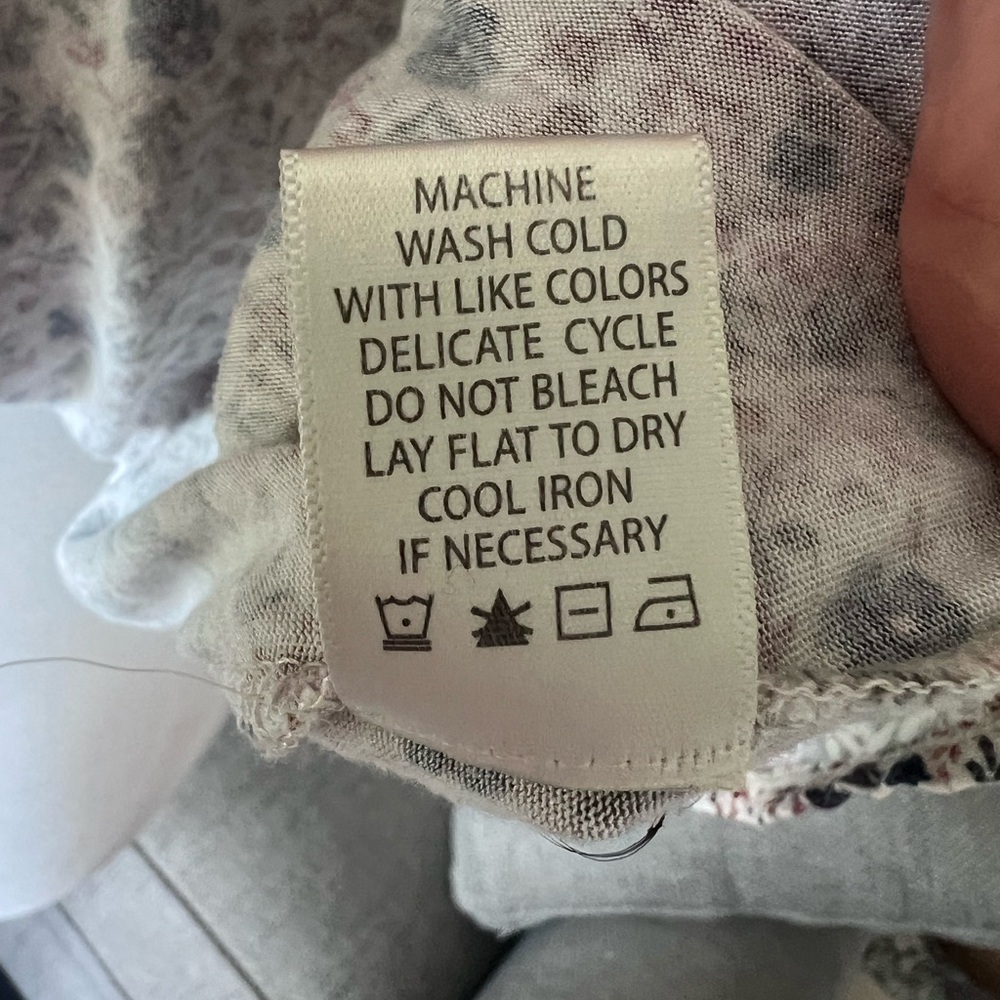 Max Studio blouse - Picture 6 of 7